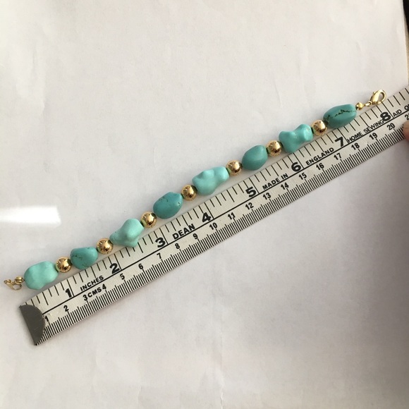 Chunky turquoise gold tone bead bracelet - Picture 5 of 8